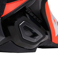 Botas Dainese Axial 2 negro / rojo flúor
