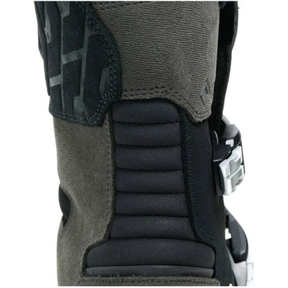 Botas Dainese Overyond XT Gore-Tex negro gris