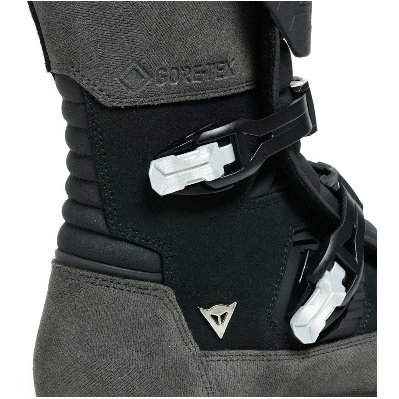 Botas Dainese Overyond XT Gore-Tex negro gris