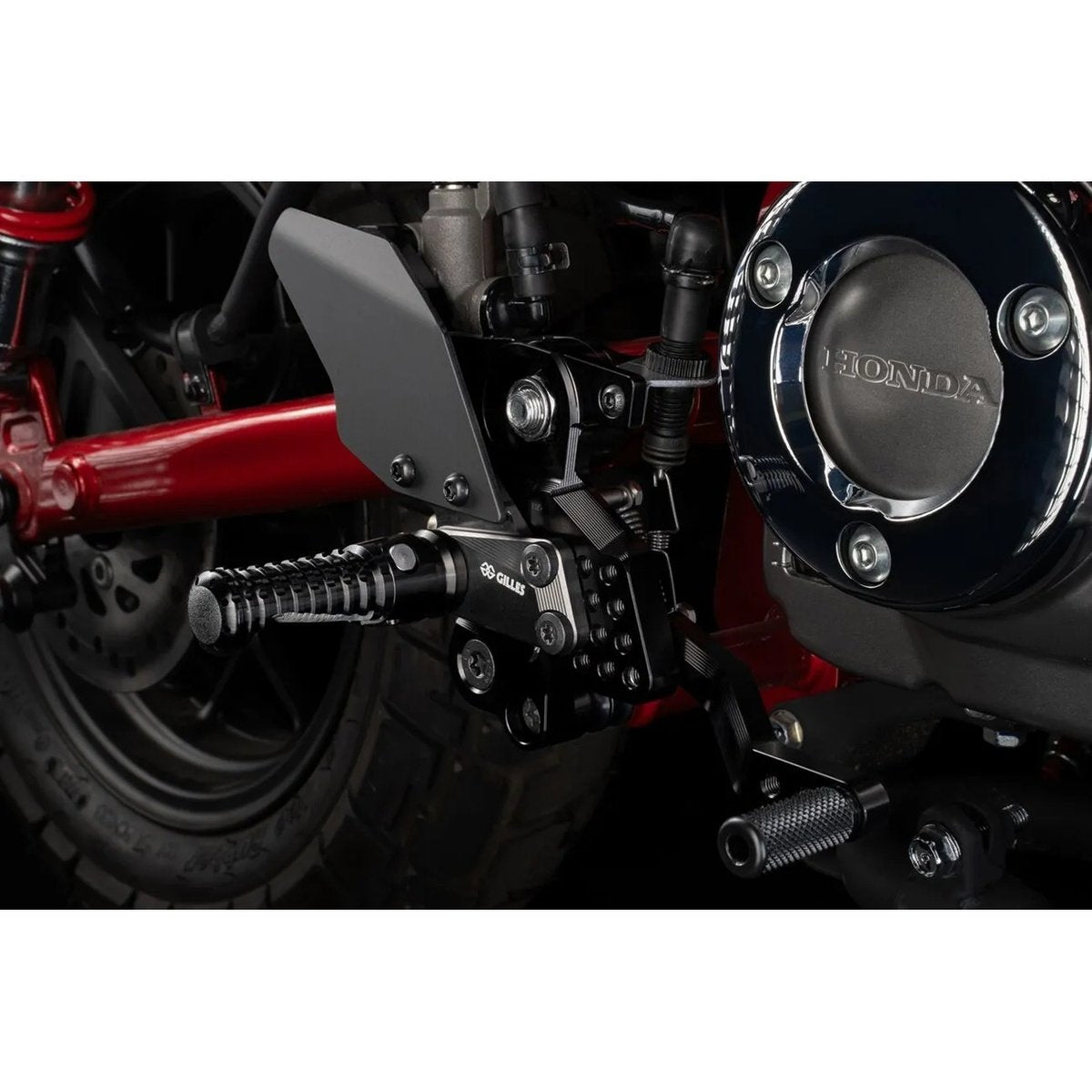 Estriberas Gilles AS31 Suzuki Hayabusa negro