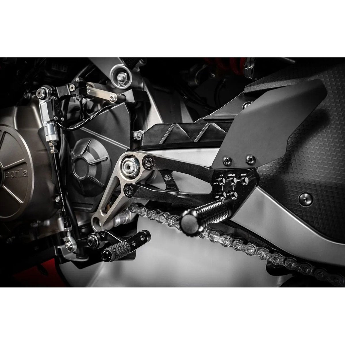 Estriberas Gilles FXR Aprilia RS 660