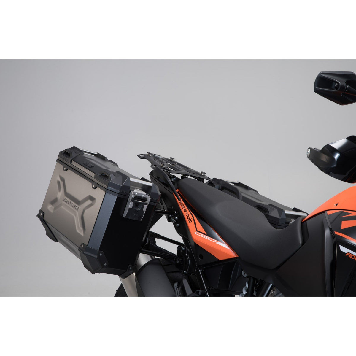 Maletas SW-Motech TRAX ADV plata