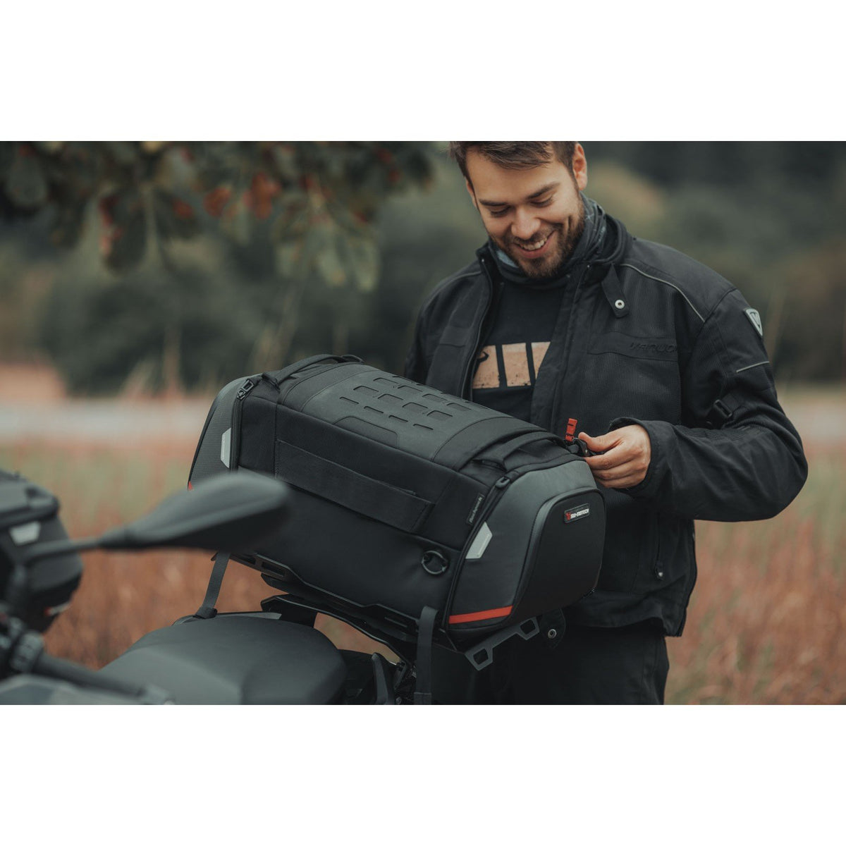 Bolsa trasera SW-Motech PRO Rackpack 32-42 L negro / antracita