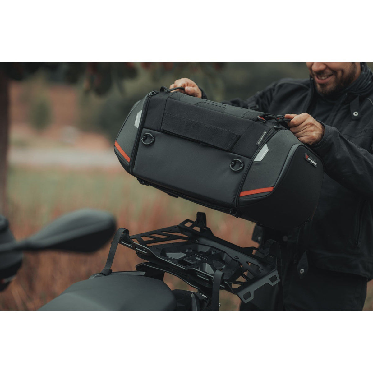 Bolsa trasera SW-Motech PRO Rackpack 32-42 L negro / antracita