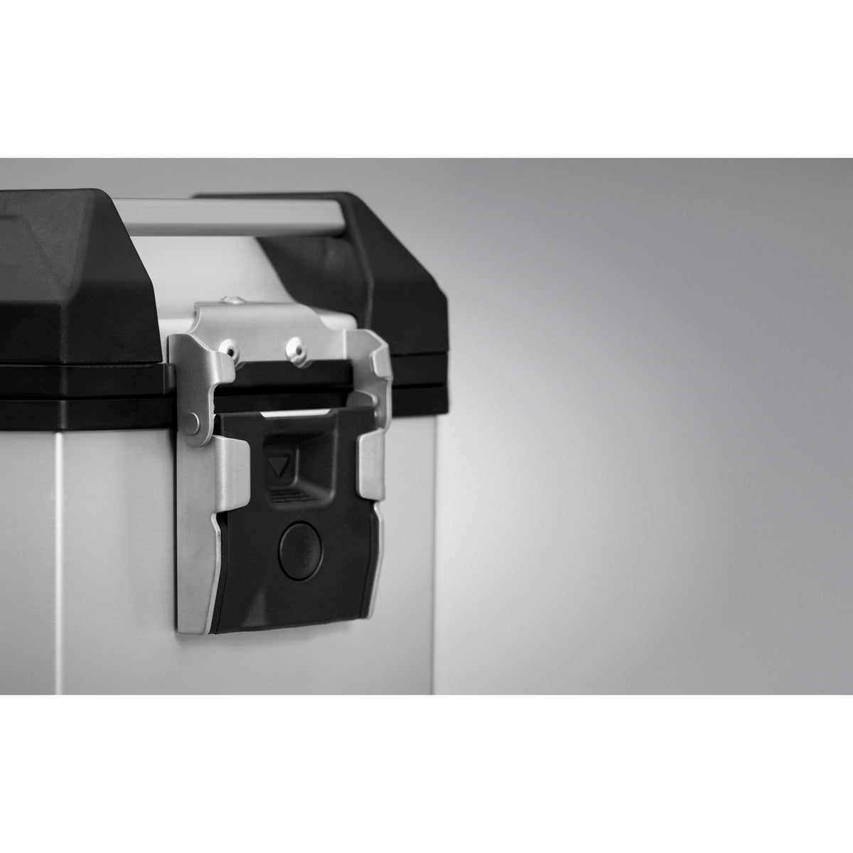 Maleta lateral izquierda SW-Motech TRAX ADV L 45 L plata ALK.00.733.10000L/S